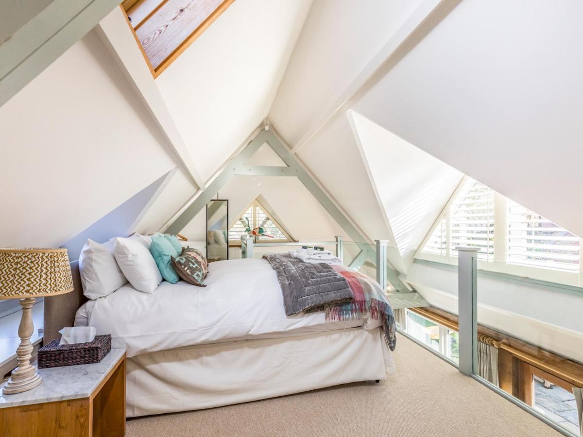 Pass The Keys Peaceful And Beautiful 1 Bedroom Barn Conversion Chichester Eksteriør billede