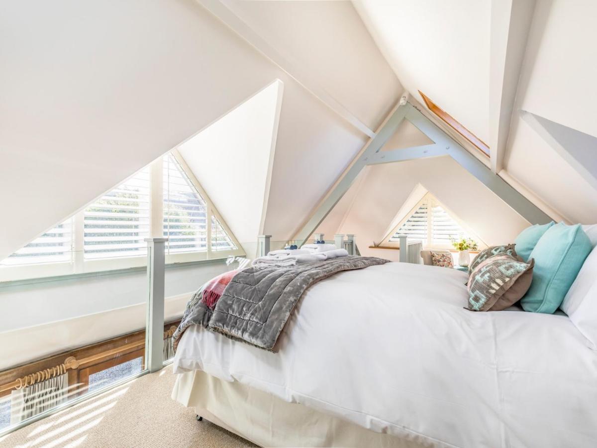 Pass The Keys Peaceful And Beautiful 1 Bedroom Barn Conversion Chichester Eksteriør billede