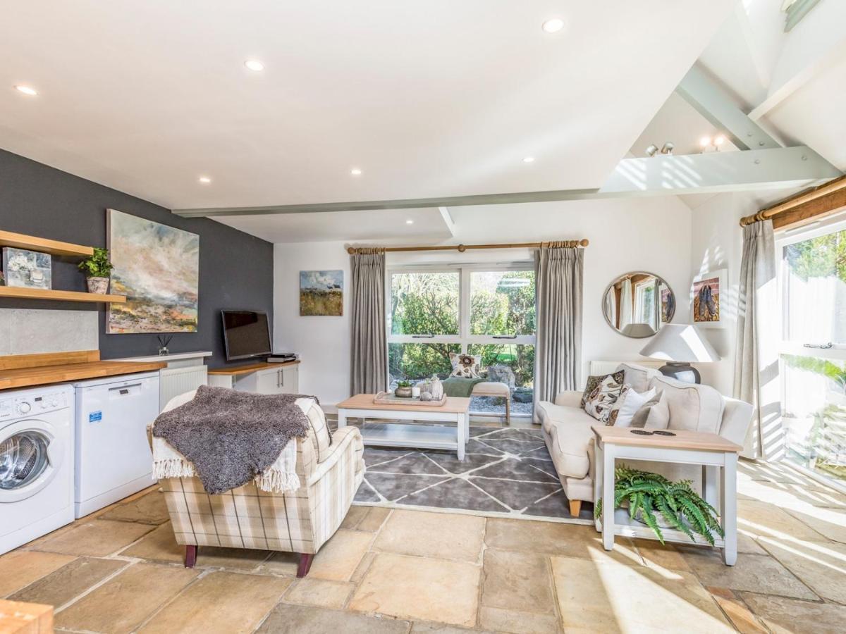 Pass The Keys Peaceful And Beautiful 1 Bedroom Barn Conversion Chichester Eksteriør billede