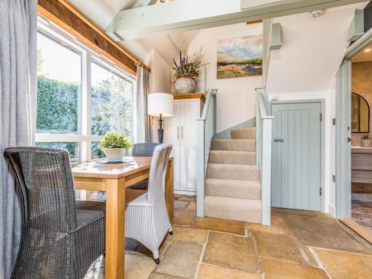 Pass The Keys Peaceful And Beautiful 1 Bedroom Barn Conversion Chichester Eksteriør billede