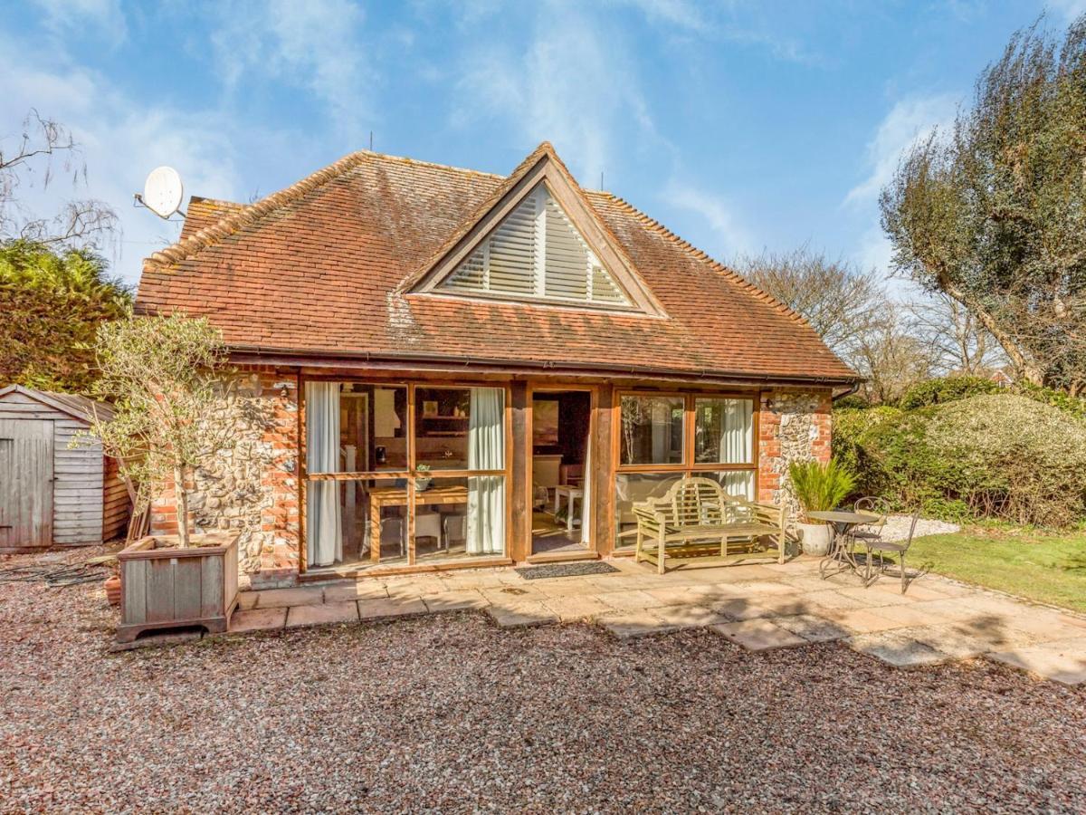Pass The Keys Peaceful And Beautiful 1 Bedroom Barn Conversion Chichester Eksteriør billede