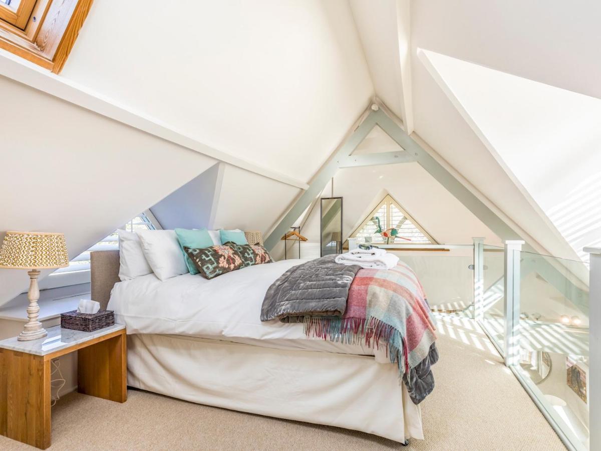 Pass The Keys Peaceful And Beautiful 1 Bedroom Barn Conversion Chichester Eksteriør billede