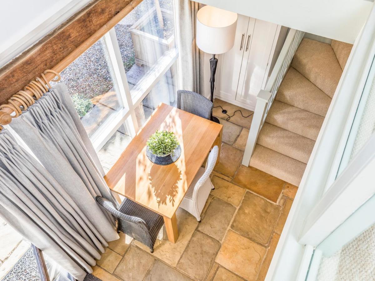 Pass The Keys Peaceful And Beautiful 1 Bedroom Barn Conversion Chichester Eksteriør billede