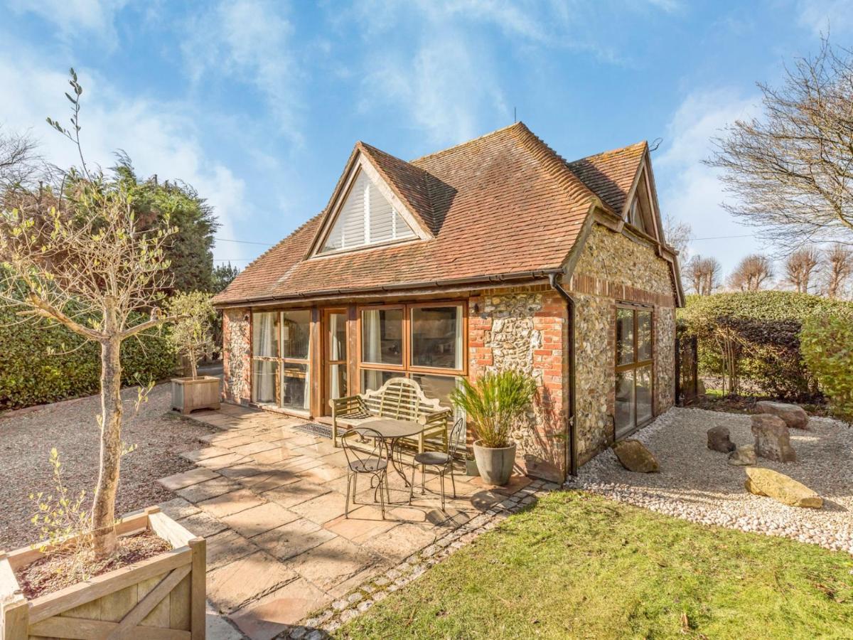 Pass The Keys Peaceful And Beautiful 1 Bedroom Barn Conversion Chichester Eksteriør billede